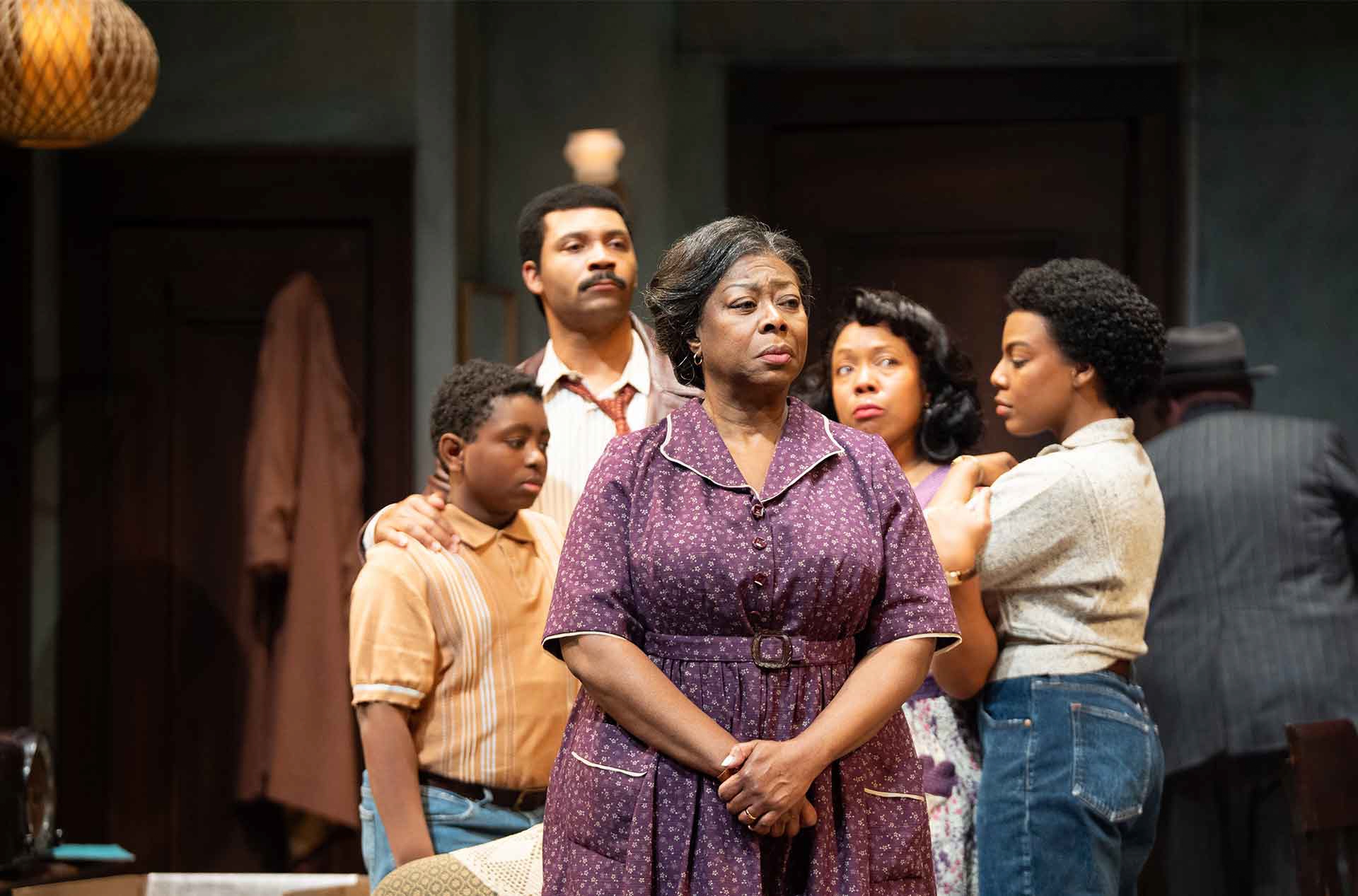 A Raisin in the Sun (2026): Corey Jerod Harris, Jr., Preston Butler III, Greta Oglesby, Lynnette R. Freeman, Saran Evelyn Bakari. Photo by Jenny Graham.